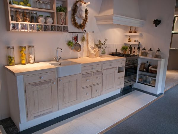 Country Sink Installation in Redmond
