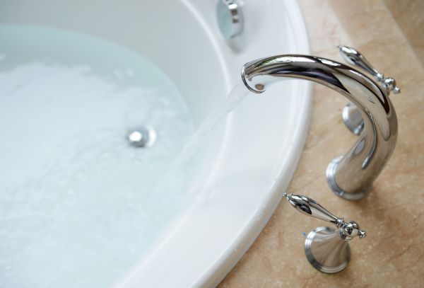 Cost of Tub Faucet Replacement in Redmond