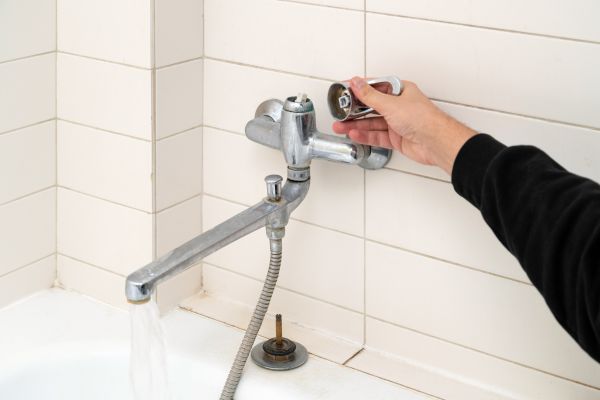Leaky Bathtub Repair in Redmond