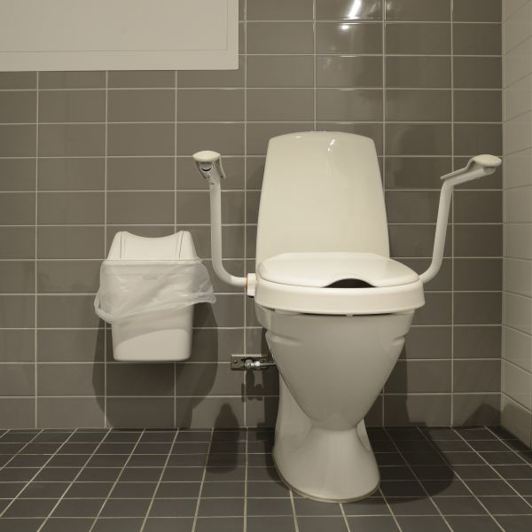 Commercial Toilet Repair in Redmond